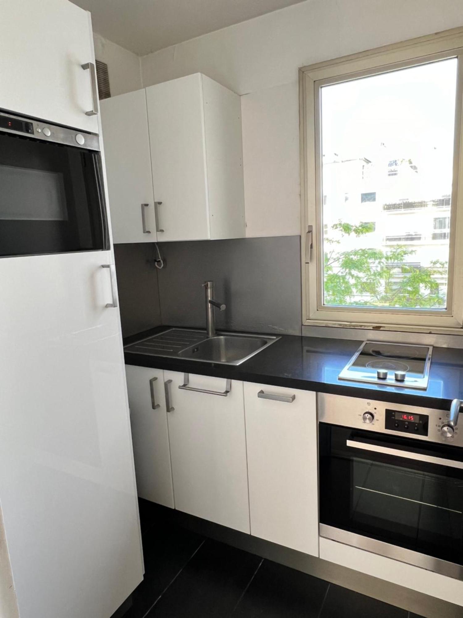 Your Parisian Hideaway - Entire Apartment Exterior foto